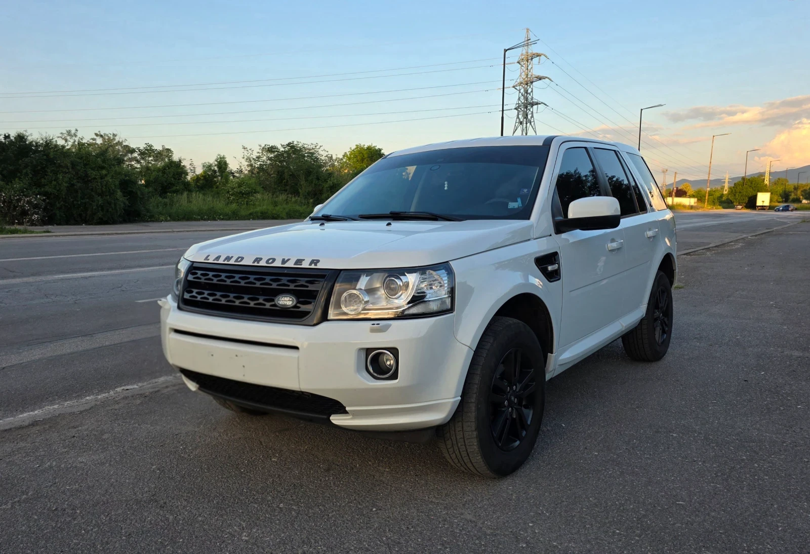 Land Rover Freelander 2.2 td4 Facelift, снимка 2 - Автомобили и джипове - 56107476