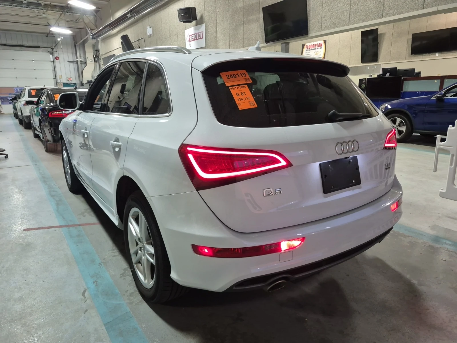 Audi Q5 TECHNIK / АВТОКРЕДИТ, снимка 3 - Автомобили и джипове - 56168031