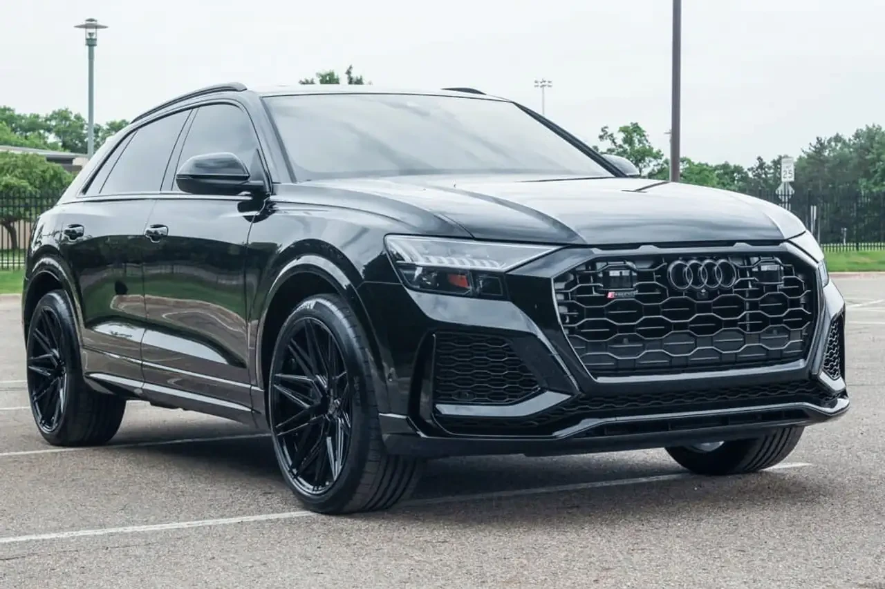 Audi RSQ8, снимка 4 - Автомобили и джипове - 56184066