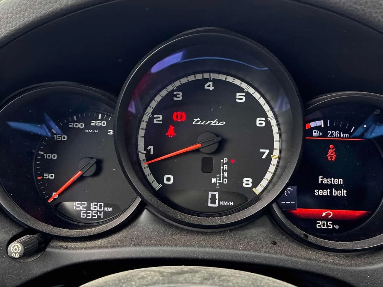 Porsche Macan * Turbo * CARFAX * KEYLESS , снимка 8 - Автомобили и джипове - 56331377