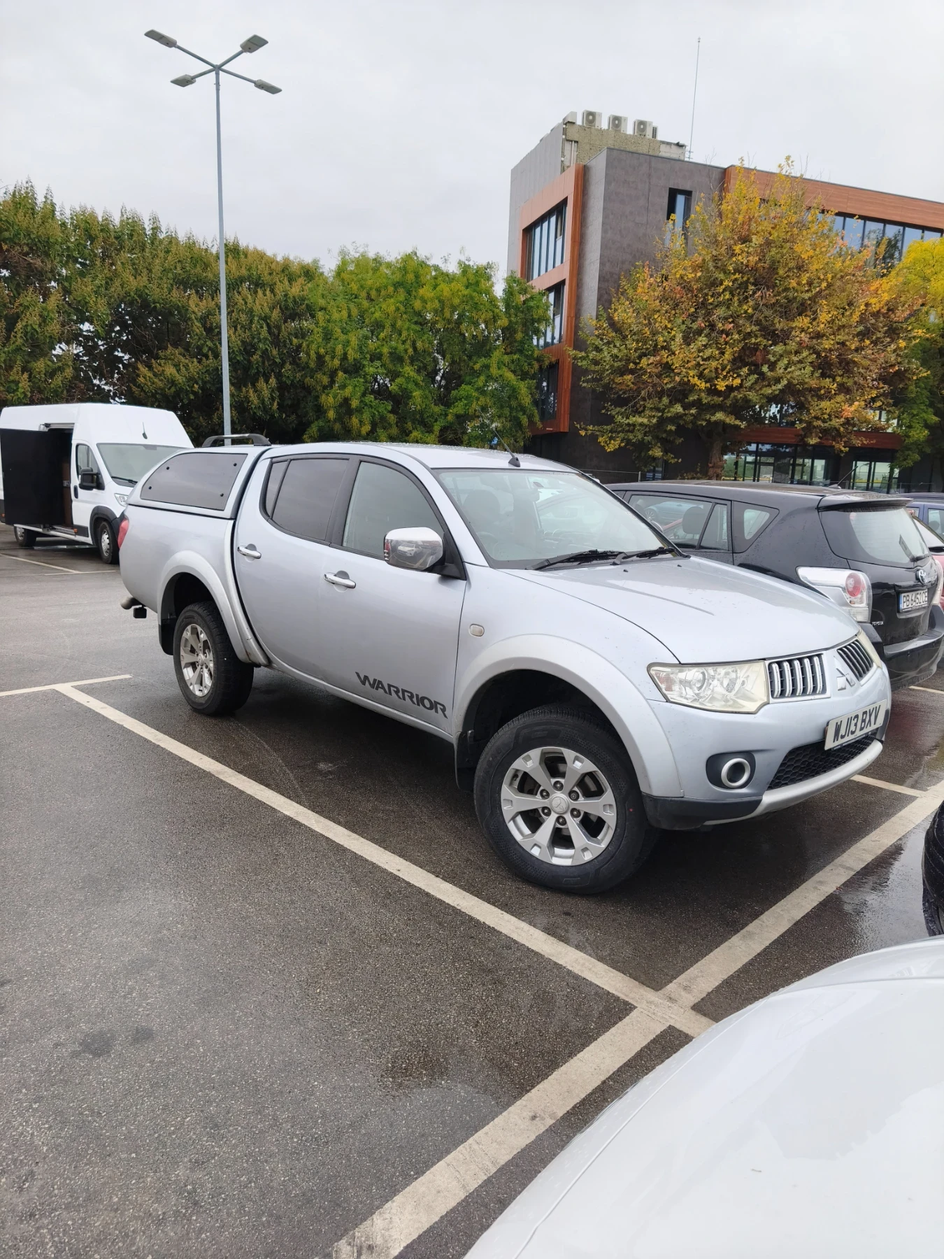 Mitsubishi L200, снимка 2 - Автомобили и джипове - 56462040