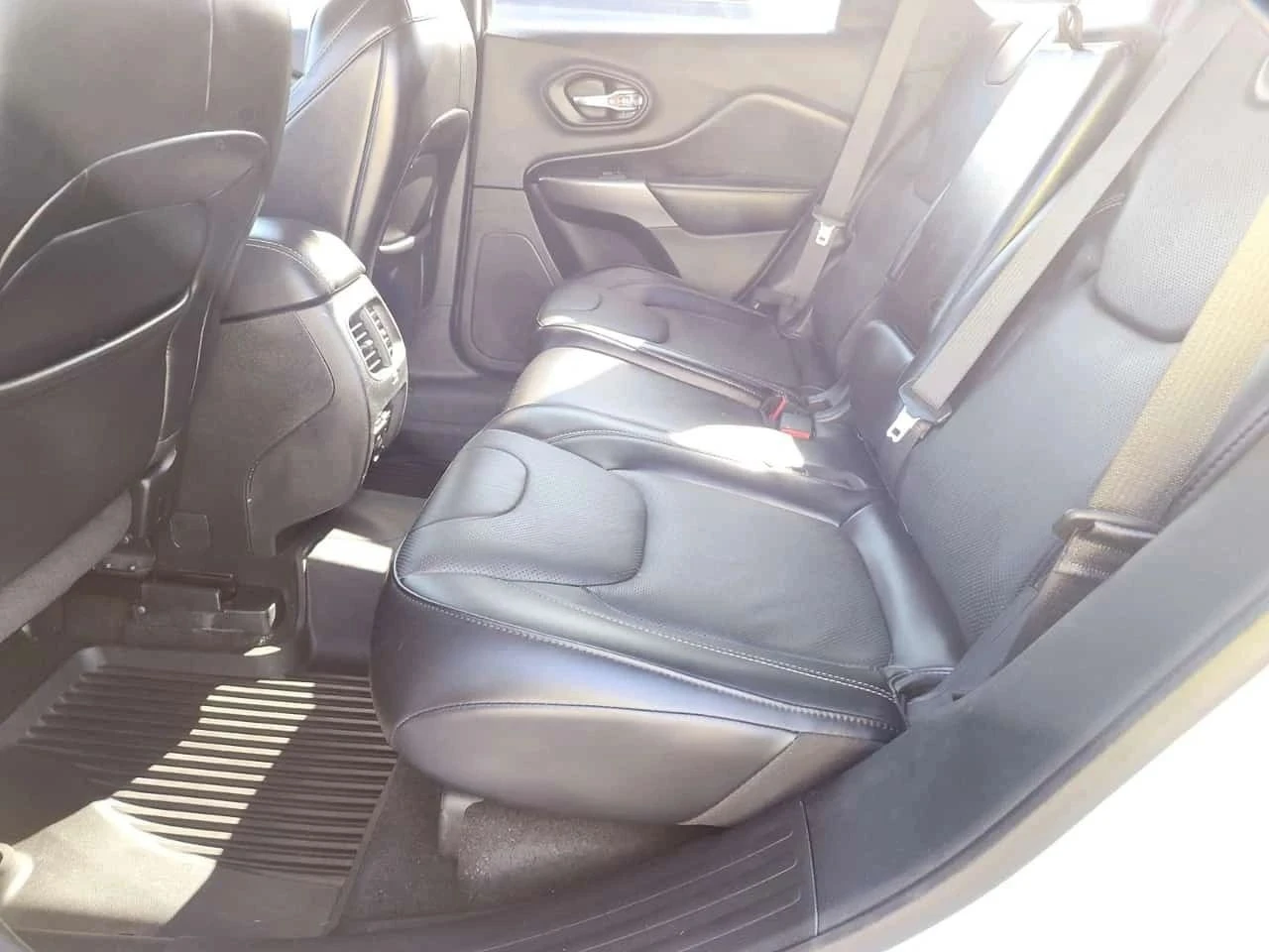 Jeep Cherokee, снимка 12 - Автомобили и джипове - 56688294