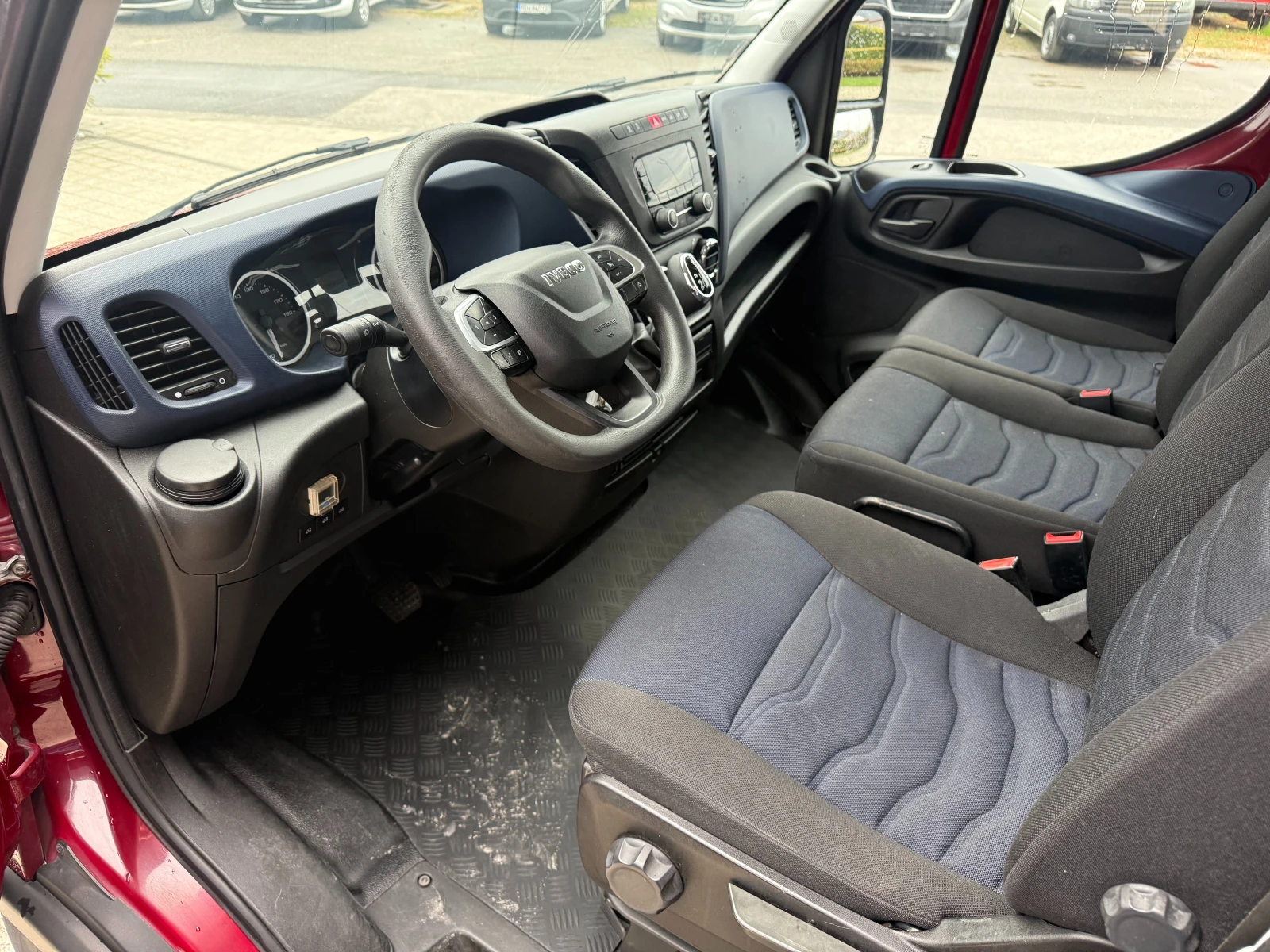 Iveco Daily 50C18 3.0HPI �� 3.5�. 3.55�. �����  - New Model  | Mobile.bg � ����������� 15