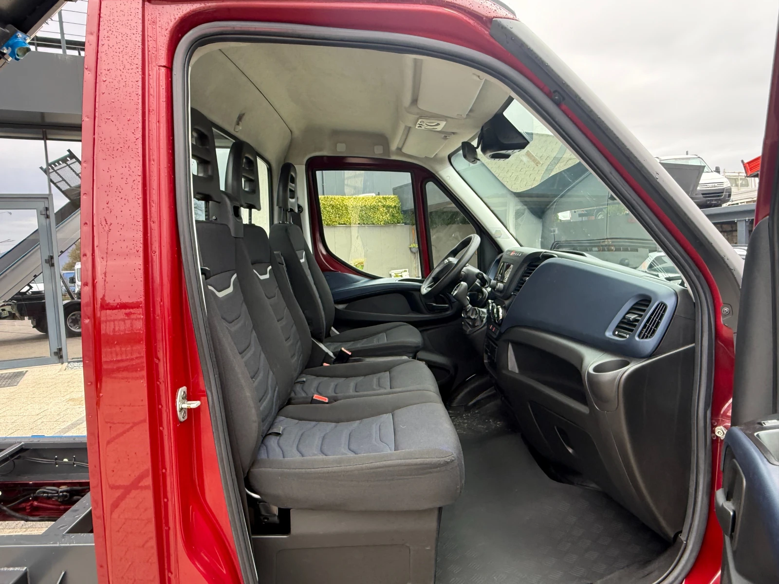 Iveco Daily 50C18 3.0HPI �� 3.5�. 3.55�. �����  - New Model  | Mobile.bg � ����������� 12