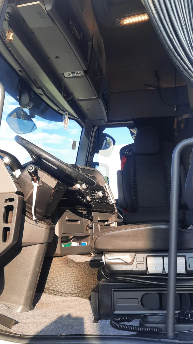 Renault T, снимка 8 - Камиони - 52410484