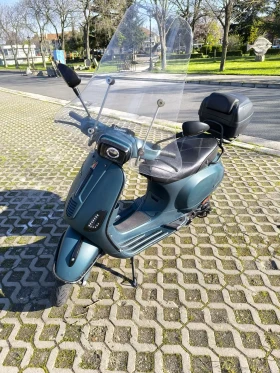 ������ Vespa Sprint