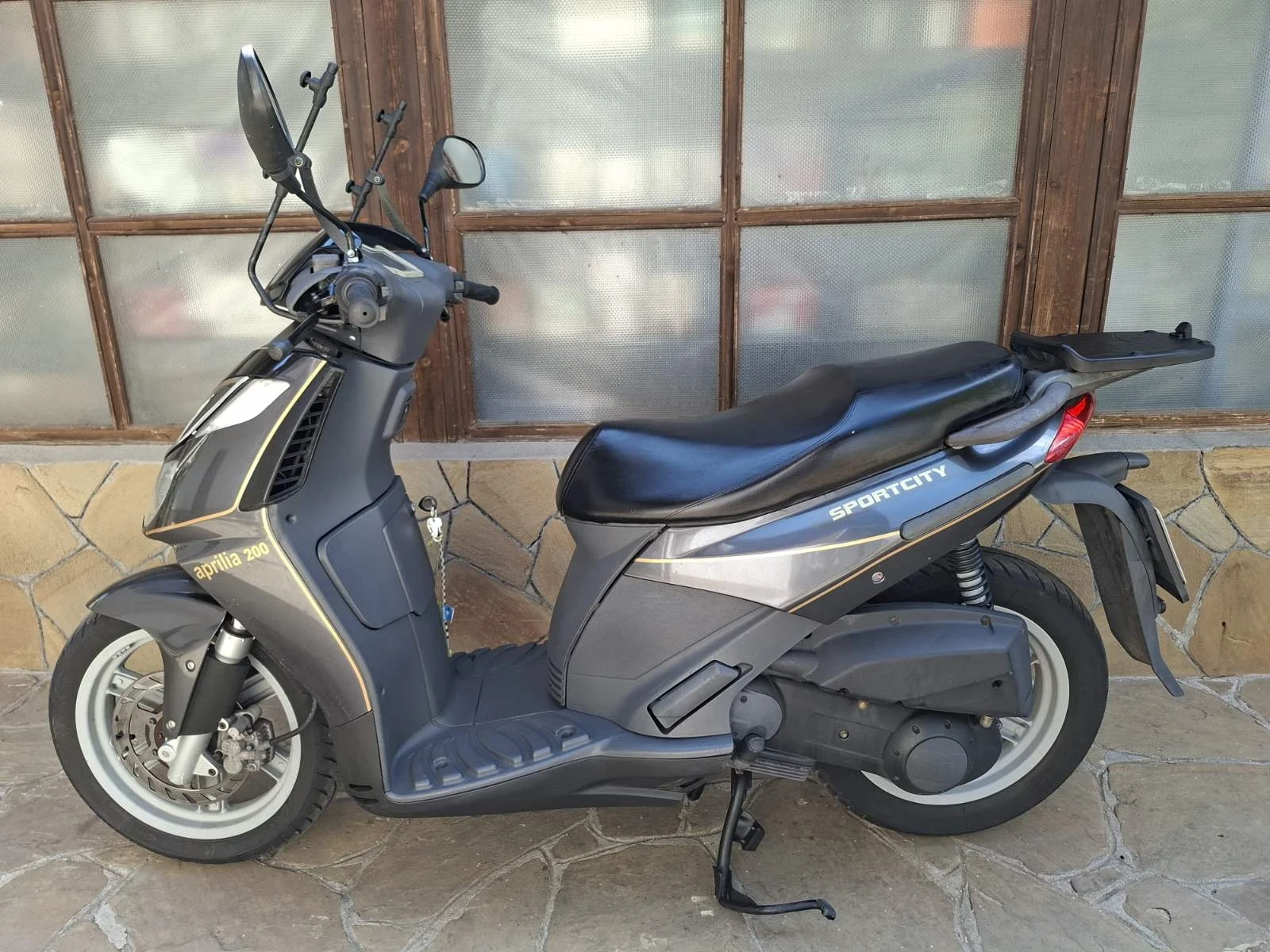 Aprilia Sportcity  200, снимка 2 - Мотоциклети и мототехника - 55856810