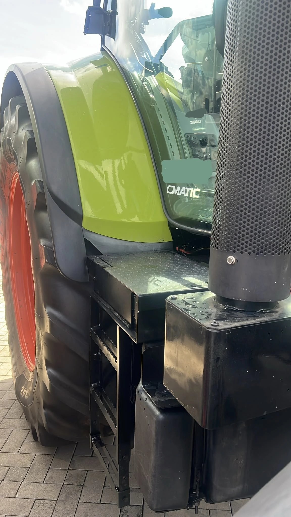 Трактор Claas ARION 650 CEBIS CMATIC НАВИГАЦИЯ ЛИЗИНГ, снимка 4 - Селскостопанска техника - 56021163