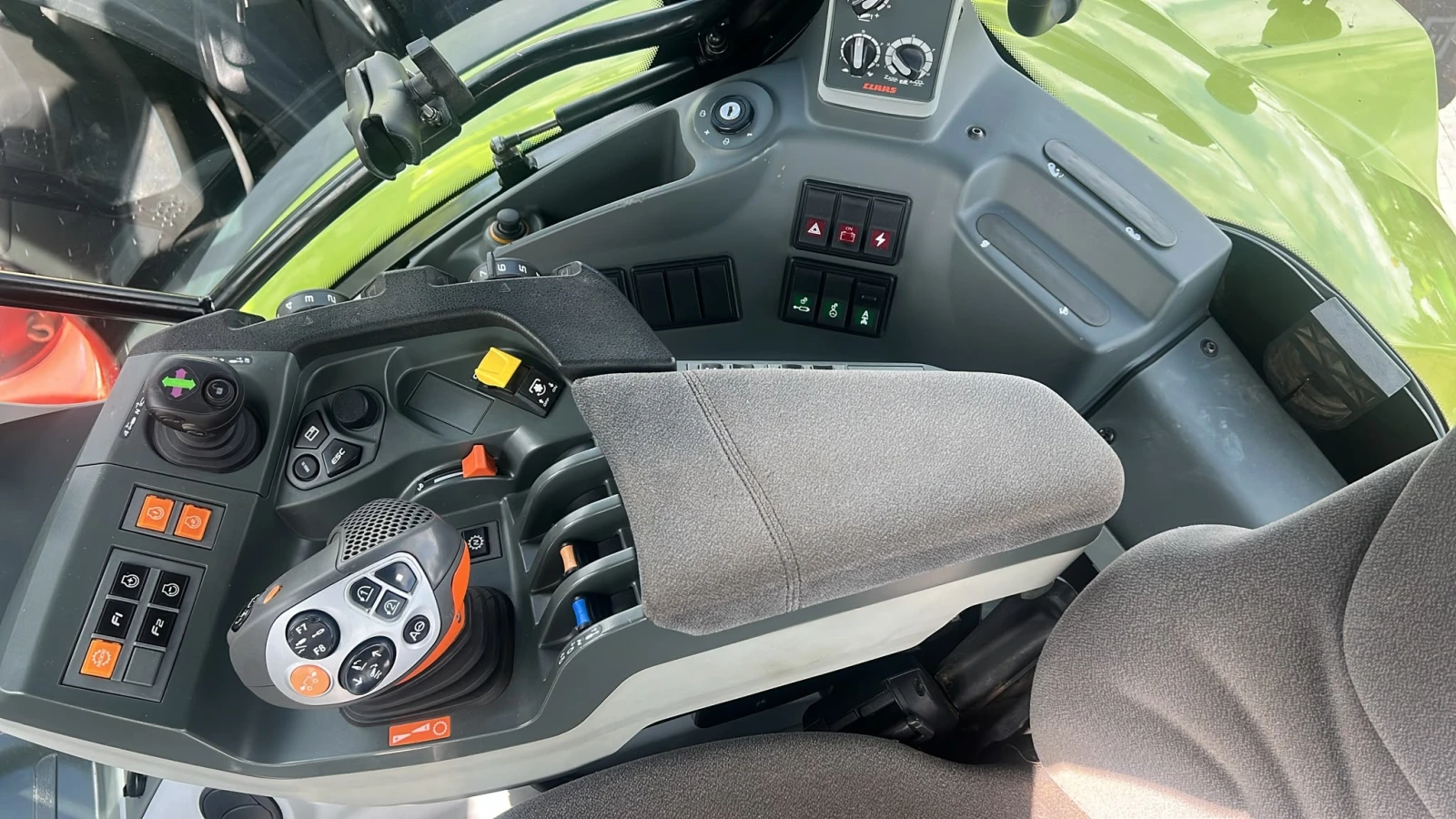 Трактор Claas ARION 650 CEBIS CMATIC НАВИГАЦИЯ ЛИЗИНГ, снимка 13 - Селскостопанска техника - 56021163