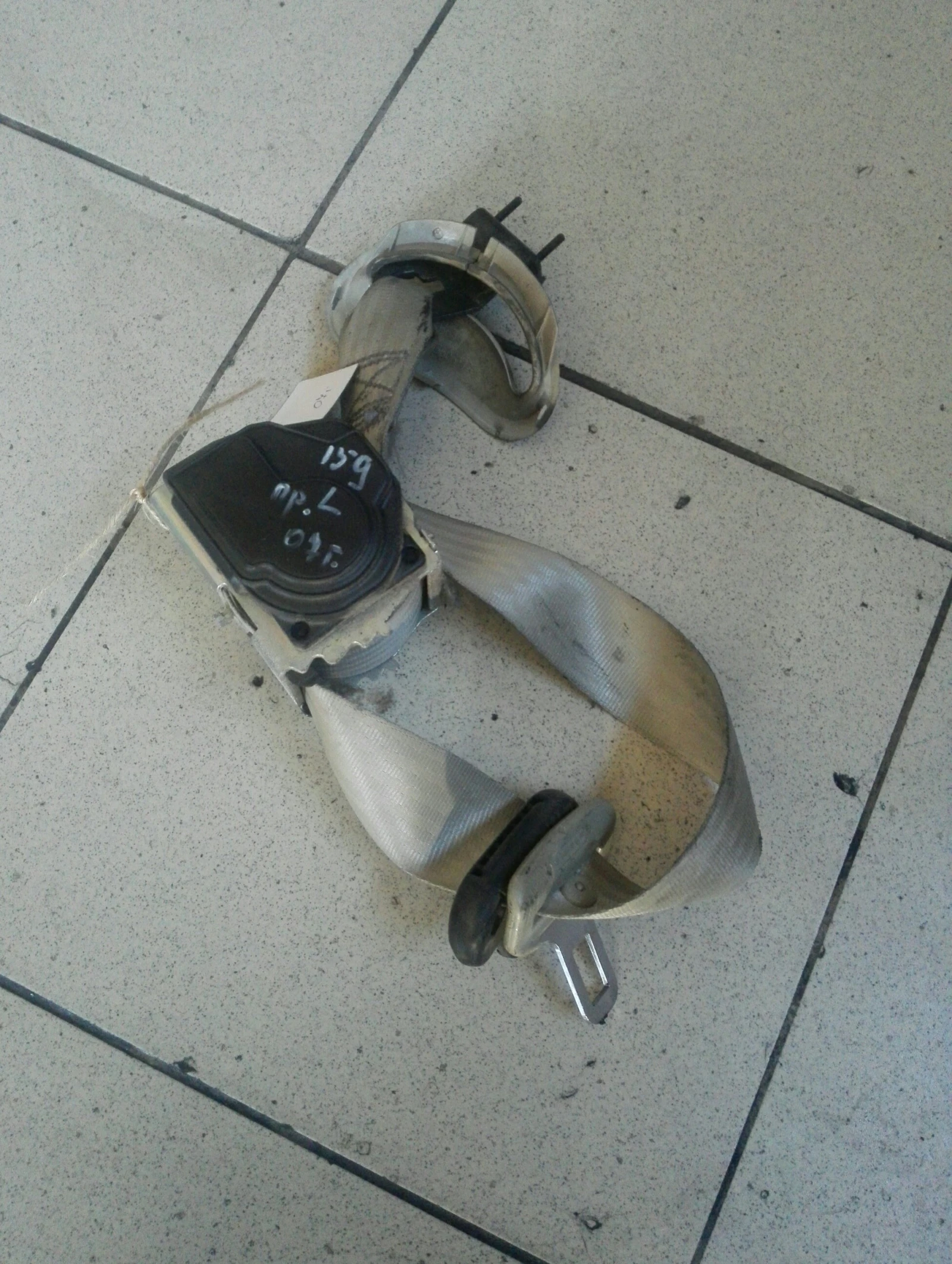 Колан преден ляв Алфа Ромео 159sw