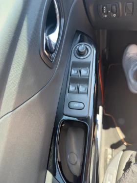 Renault Captur 1.5 DCI Първи собственик , снимка 12