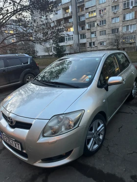 Toyota Auris, снимка 2