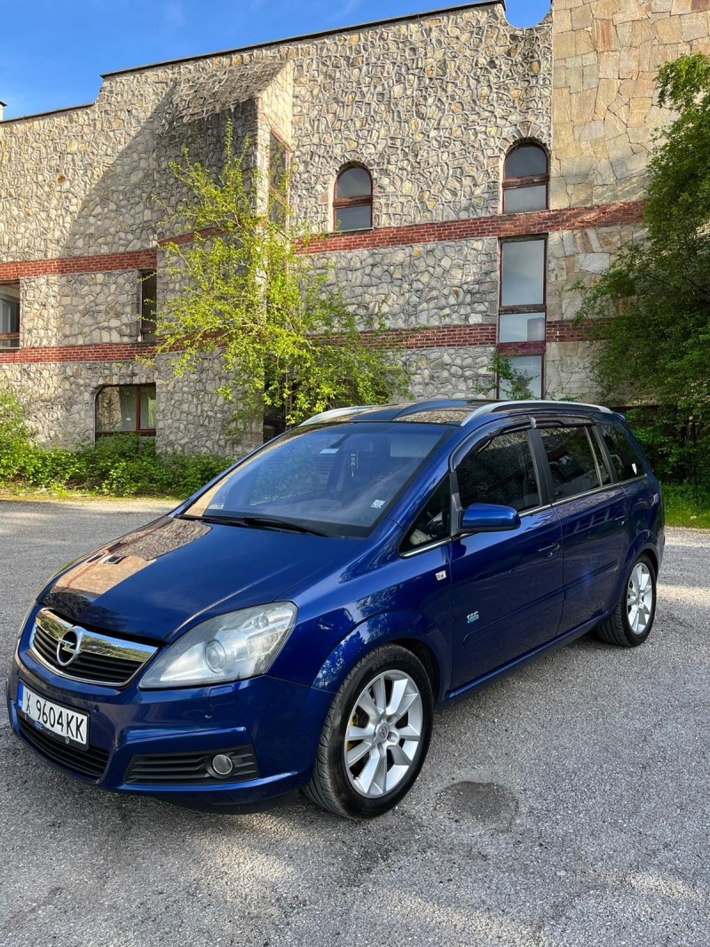 Opel Zafira, снимка 5 - Автомобили и джипове - 45641947