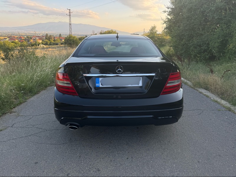 Mercedes-Benz C 220, снимка 10 - Автомобили и джипове - 46749850