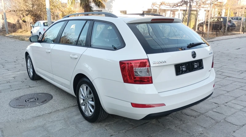 Skoda Octavia 2.0TDI 4X4, снимка 4 - Автомобили и джипове - 48136807