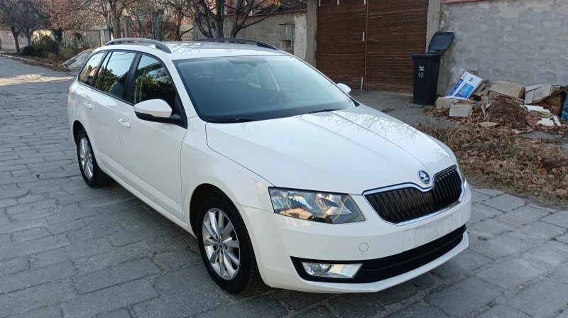 Skoda Octavia 2.0TDI 4X4, снимка 2 - Автомобили и джипове - 48136807