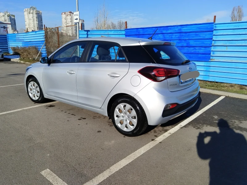 Hyundai I20, снимка 3 - Автомобили и джипове - 48813443