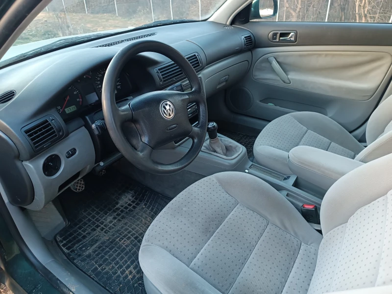 VW Passat, снимка 3 - Автомобили и джипове - 49105379