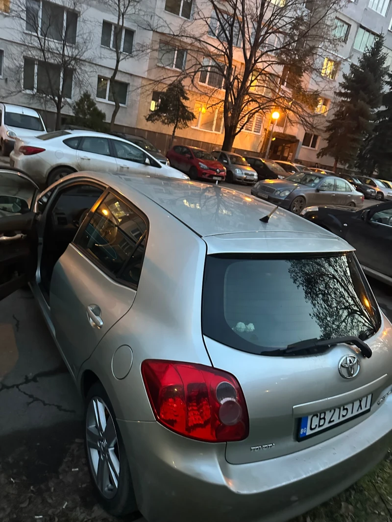 Toyota Auris, снимка 13 - Автомобили и джипове - 49123123