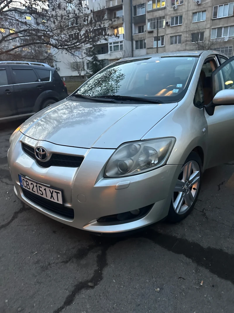 Toyota Auris, снимка 3 - Автомобили и джипове - 49123123