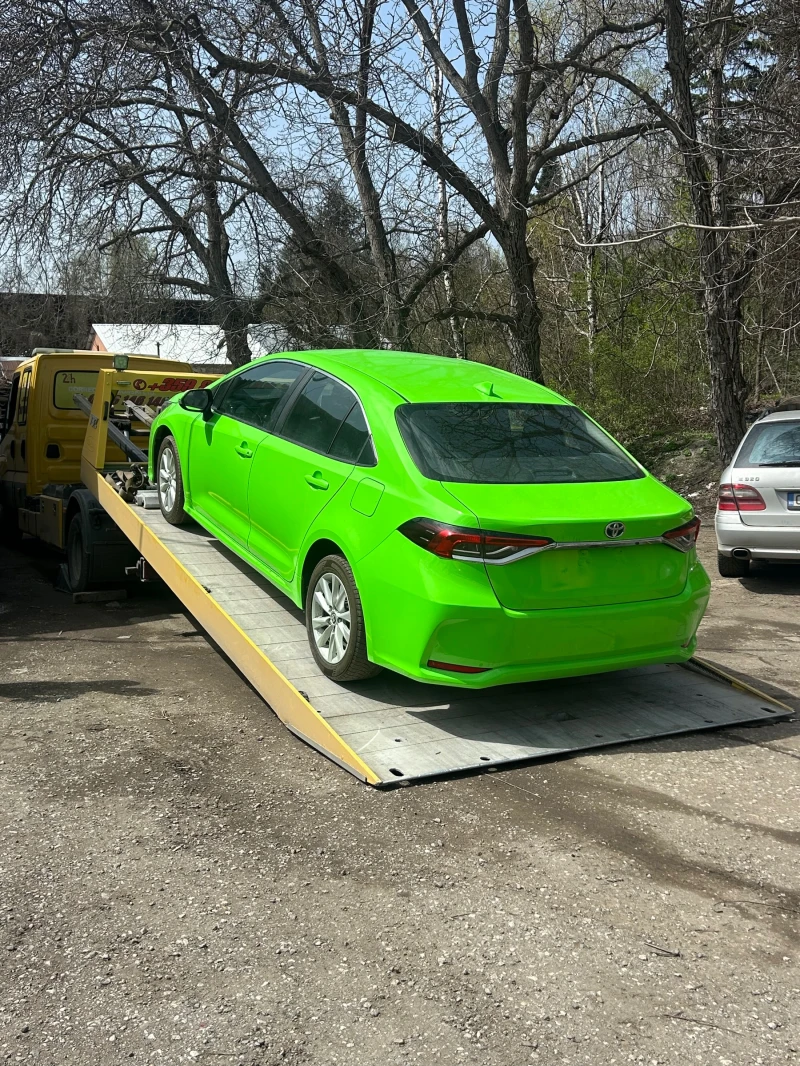 Toyota Corolla 1.8, снимка 3 - Автомобили и джипове - 50014755