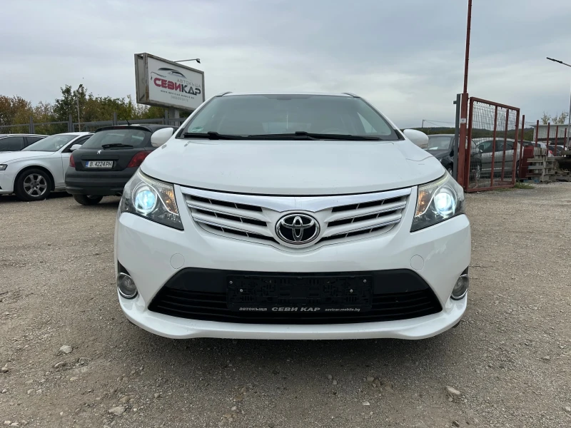 Toyota Avensis 2.0 d4d! Led! Xenon! Navigation! Камера! , снимка 2 - Автомобили и джипове - 51967160