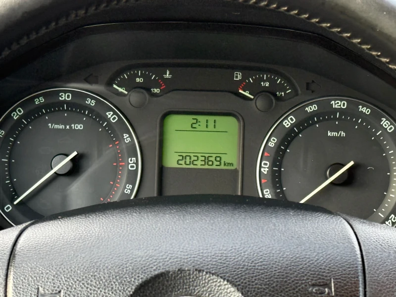 Skoda Octavia 1.9* TOP* KLIMATRONIK* , снимка 11 - Автомобили и джипове - 52852328