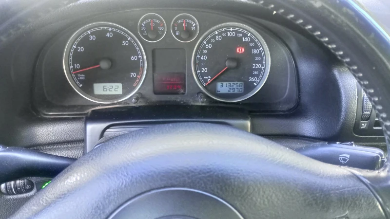 VW Passat 2.0 130, снимка 7 - Автомобили и джипове - 52941993