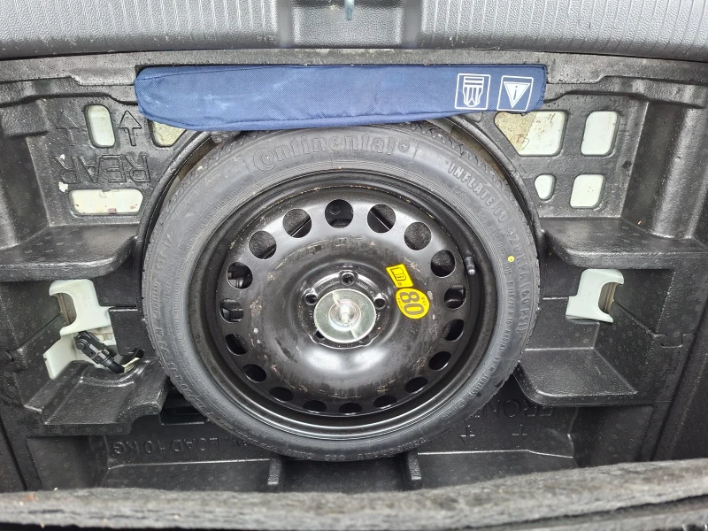 Opel Astra 1, 6 cdti, снимка 12 - Автомобили и джипове - 53213072