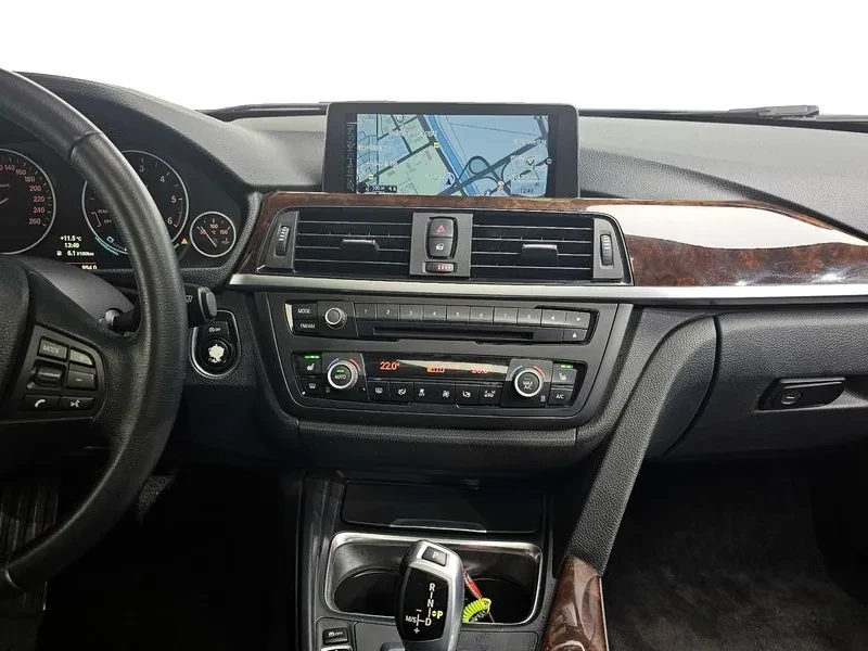 BMW 320 d, снимка 14 - Автомобили и джипове - 54202130