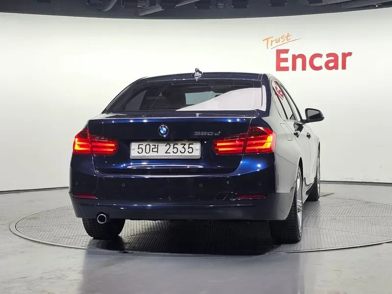 BMW 320 d, снимка 4 - Автомобили и джипове - 54202130