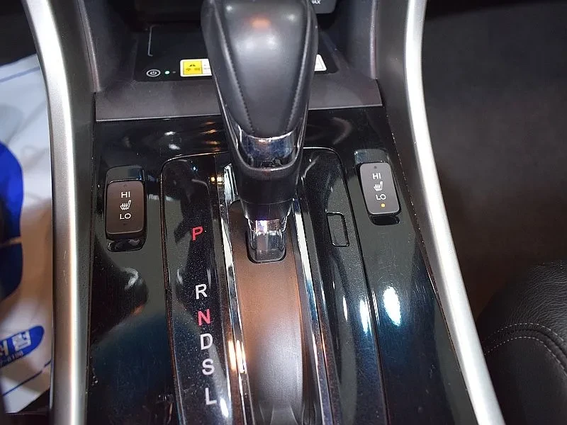 Honda Accord, снимка 9 - Автомобили и джипове - 55348545