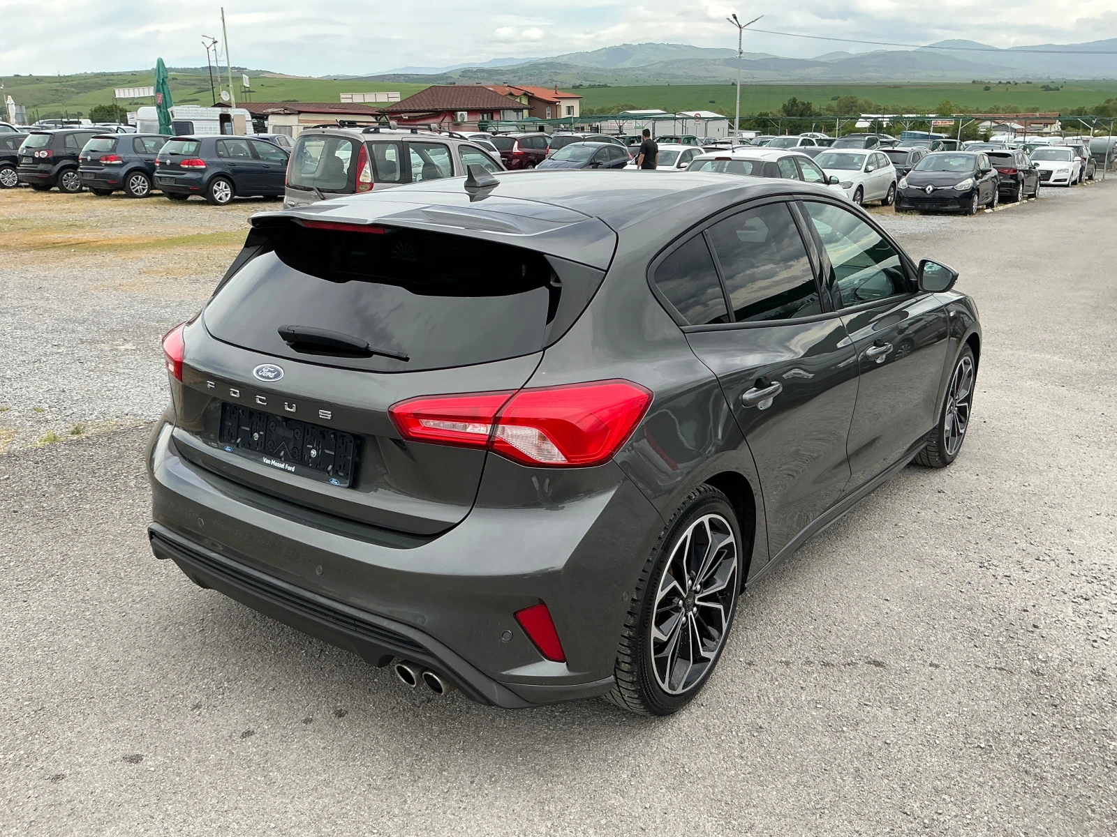 Ford Focus 1.5 TDCI ST-Line - изображение 8