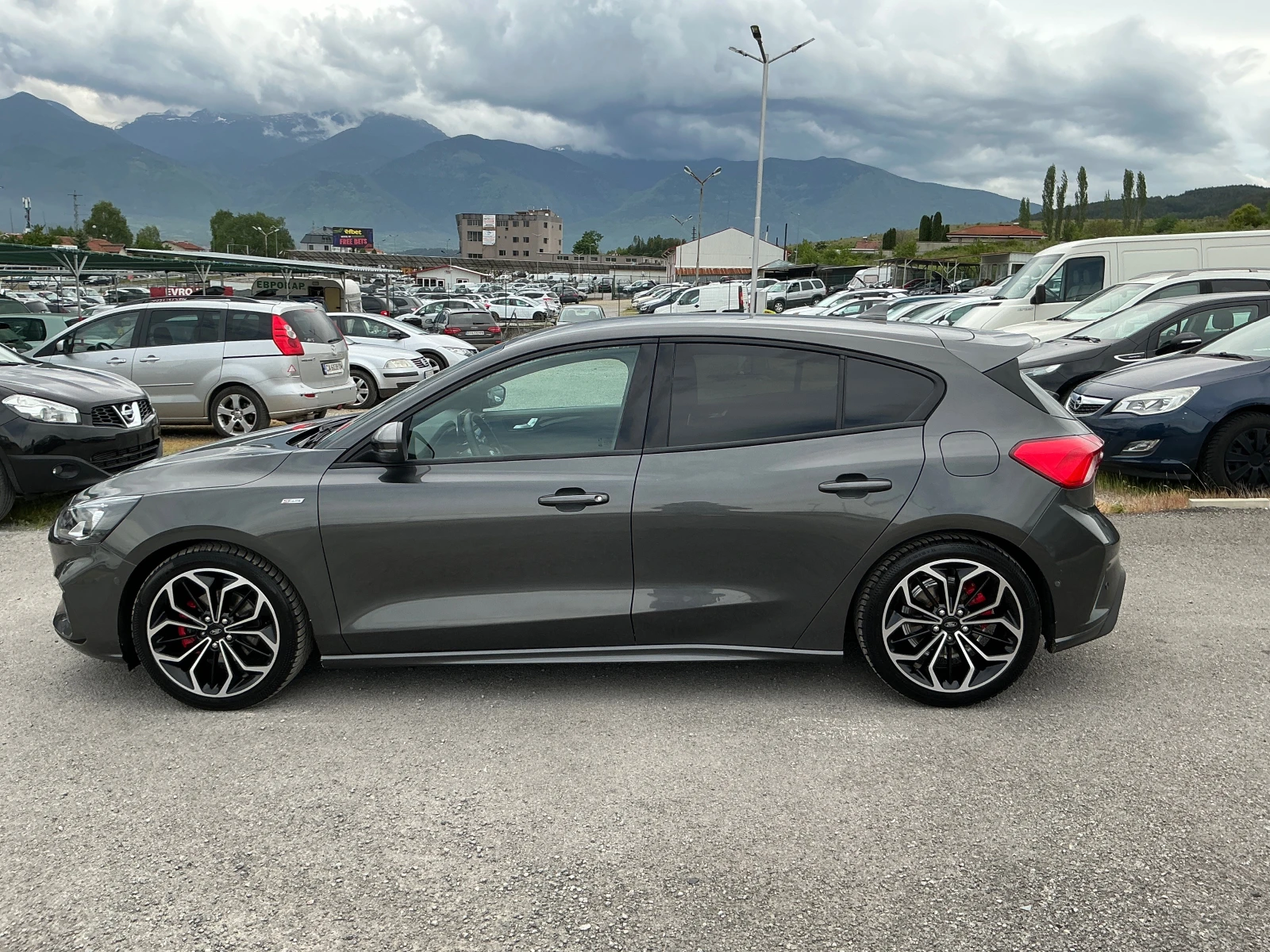 Ford Focus 1.5 TDCI ST-Line - изображение 4