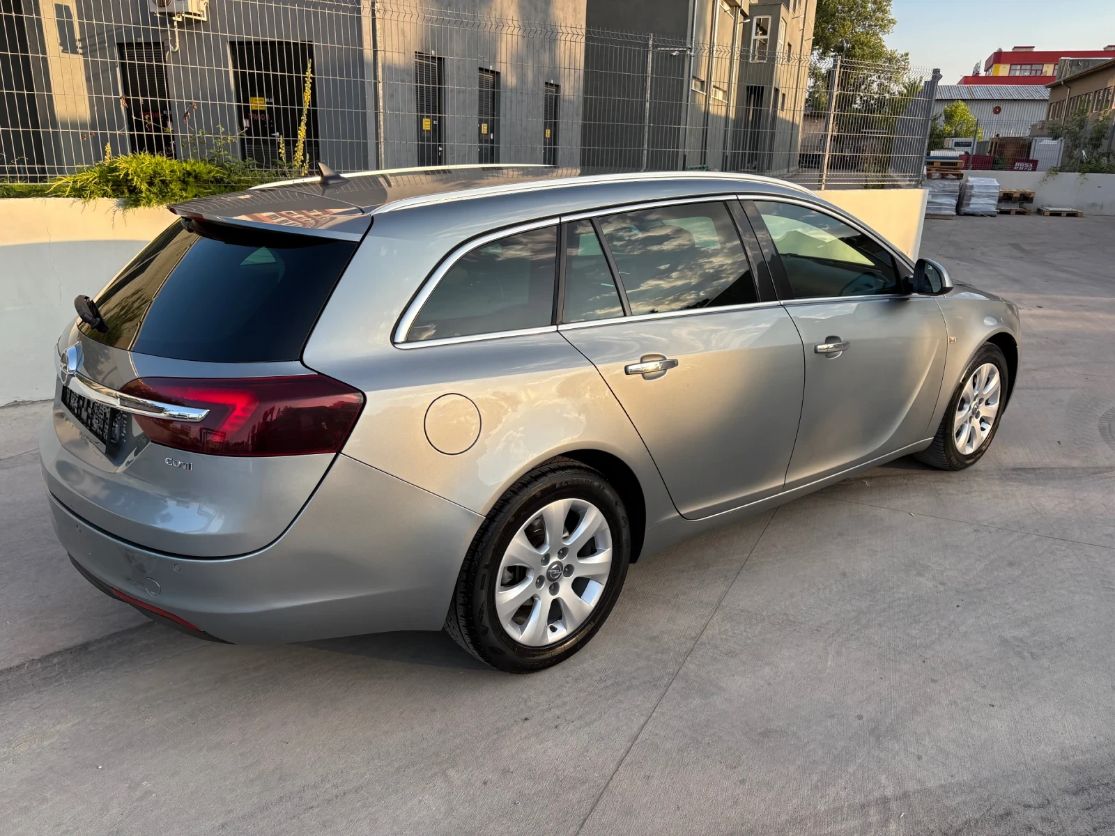 Opel Insignia Cosmo 2.0 CDTI 130кс Automatic - изображение 8