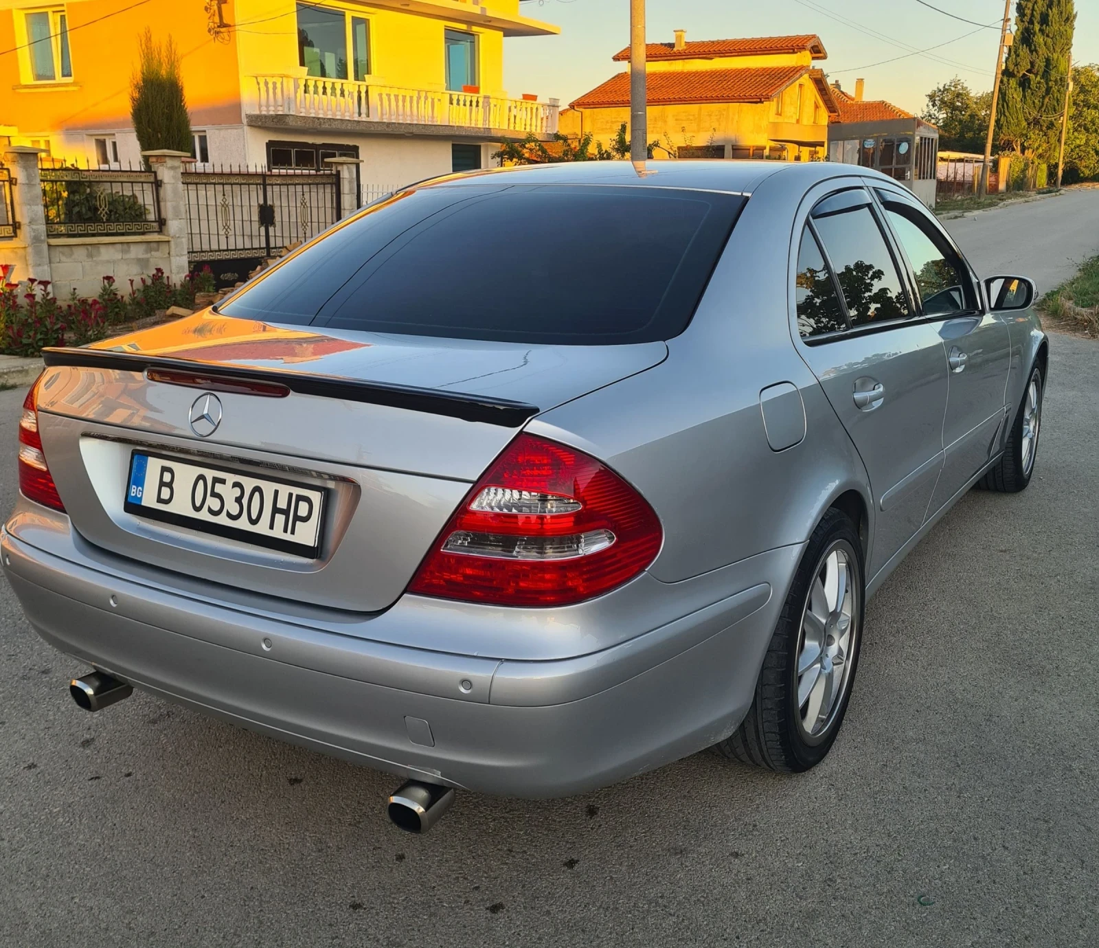 Mercedes-Benz E 200 Компресор 163 к.с. - изображение 4