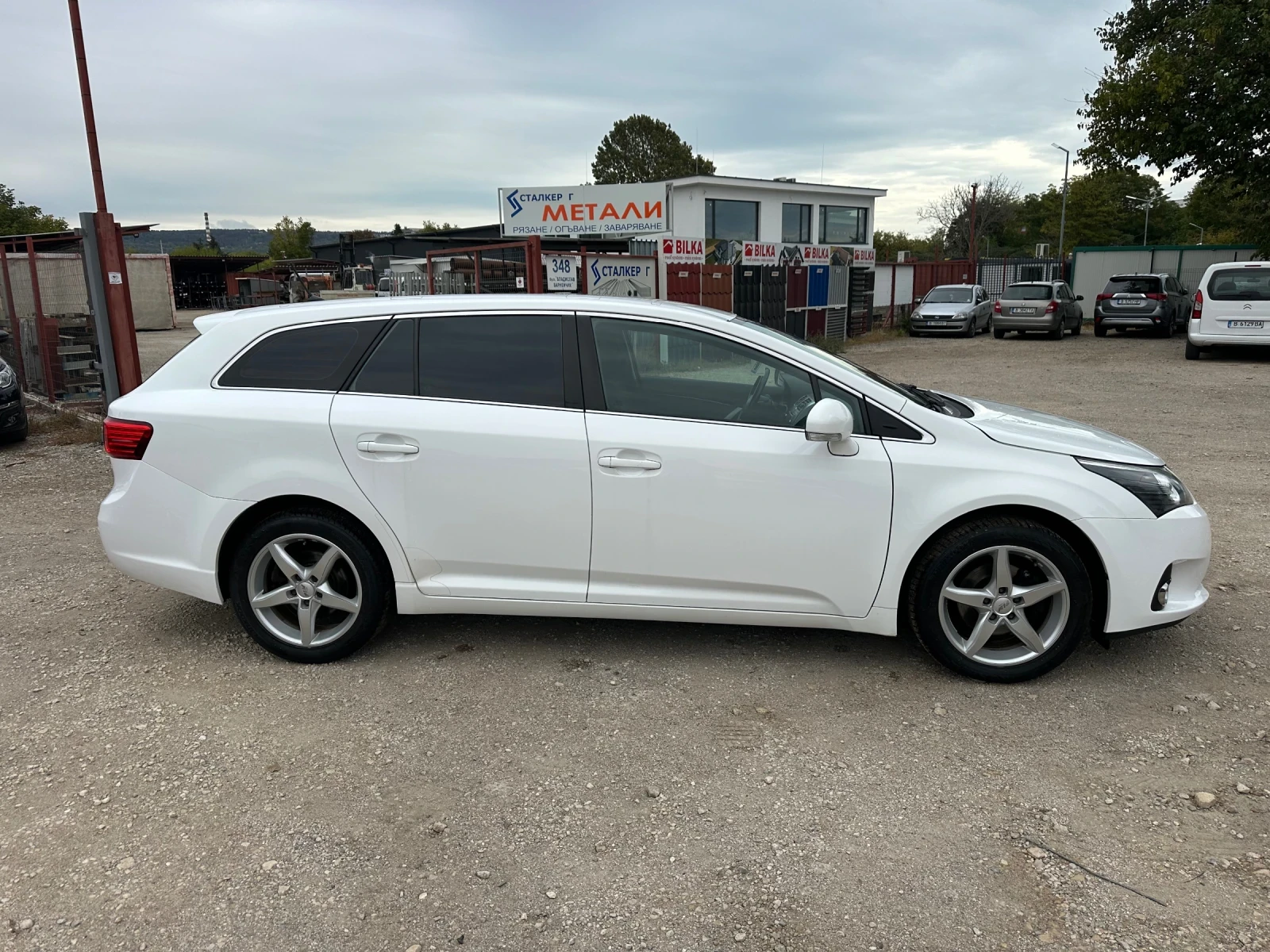 Toyota Avensis 2.0 d4d! Led! Xenon! Navigation! Камера!  - изображение 8