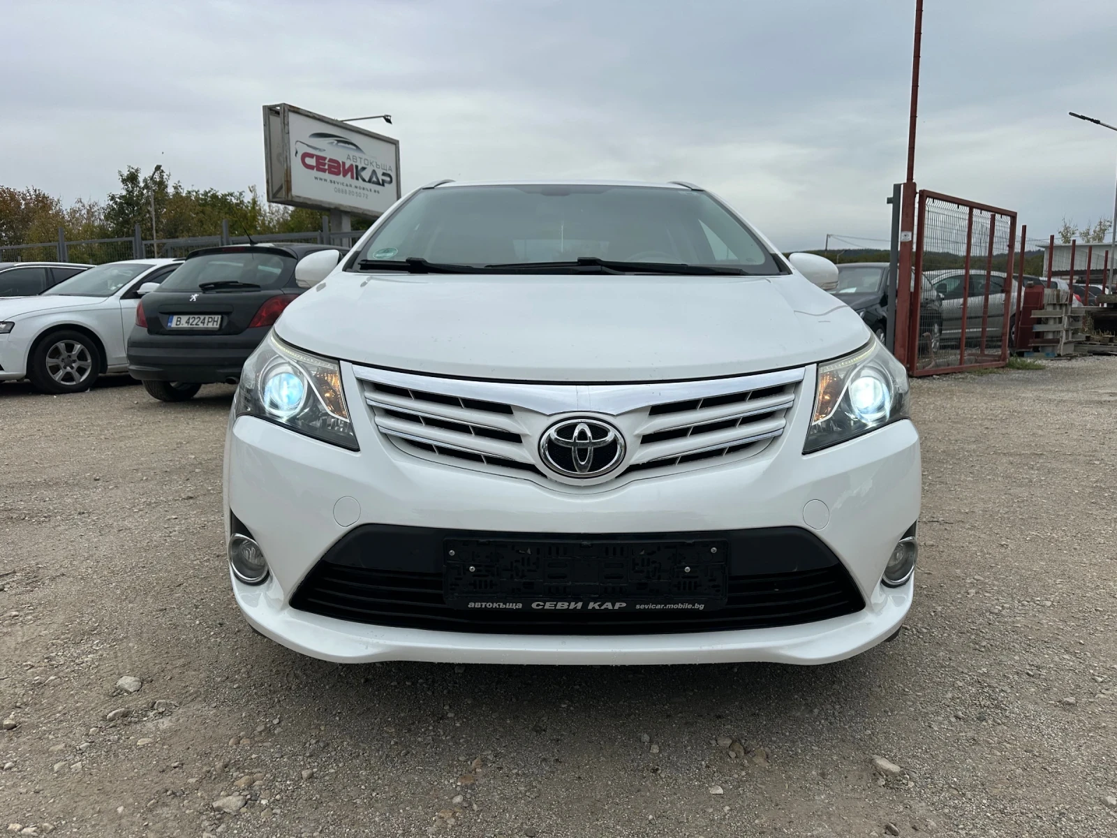 Toyota Avensis 2.0 d4d! Led! Xenon! Navigation! Камера!  - изображение 2