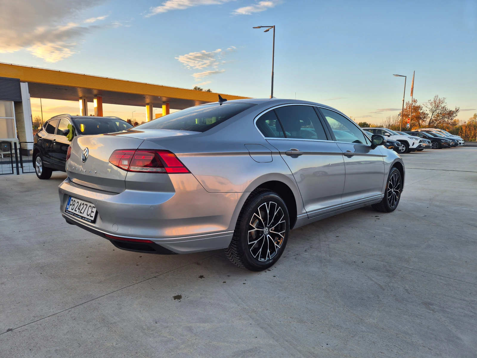 VW Passat BUSINES А/Т - изображение 5