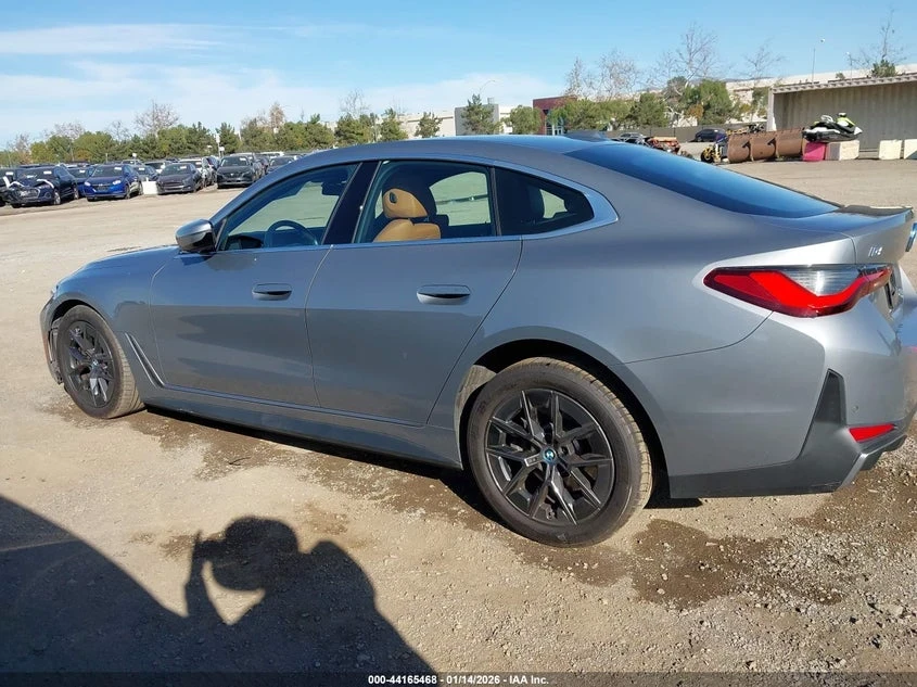 BMW i4 EDRIVE40 | ЦЕНА ДО БЪЛГАРИЯ | , снимка 13 - Автомобили и джипове - 53810589