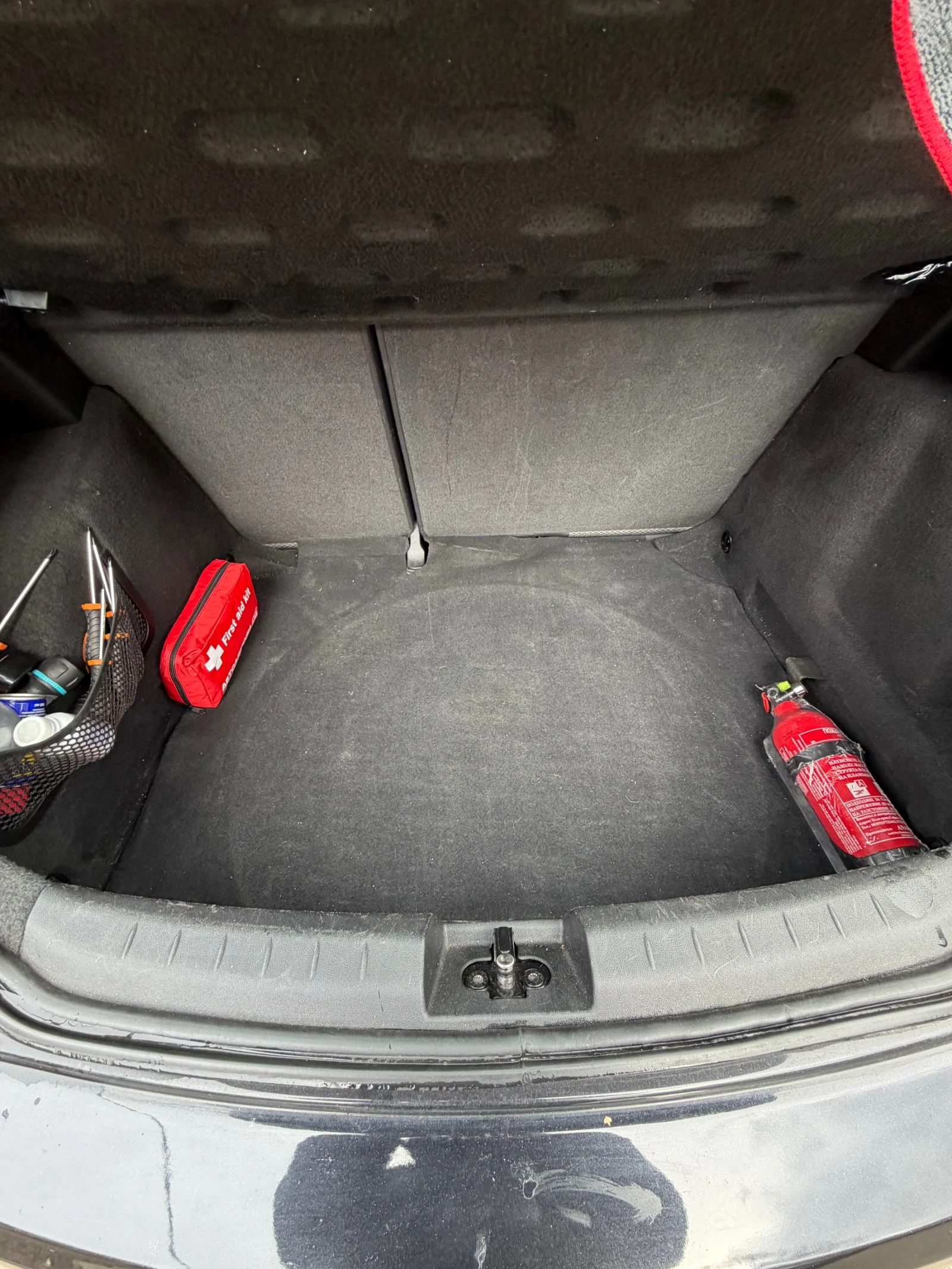 Seat Leon 1.6 бензин 102кс. , снимка 12 - Автомобили и джипове - 53916174