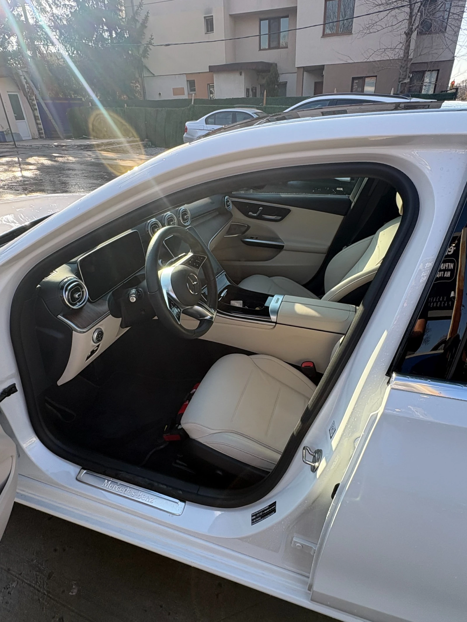 Mercedes-Benz C 400, снимка 9 - Автомобили и джипове - 54023218