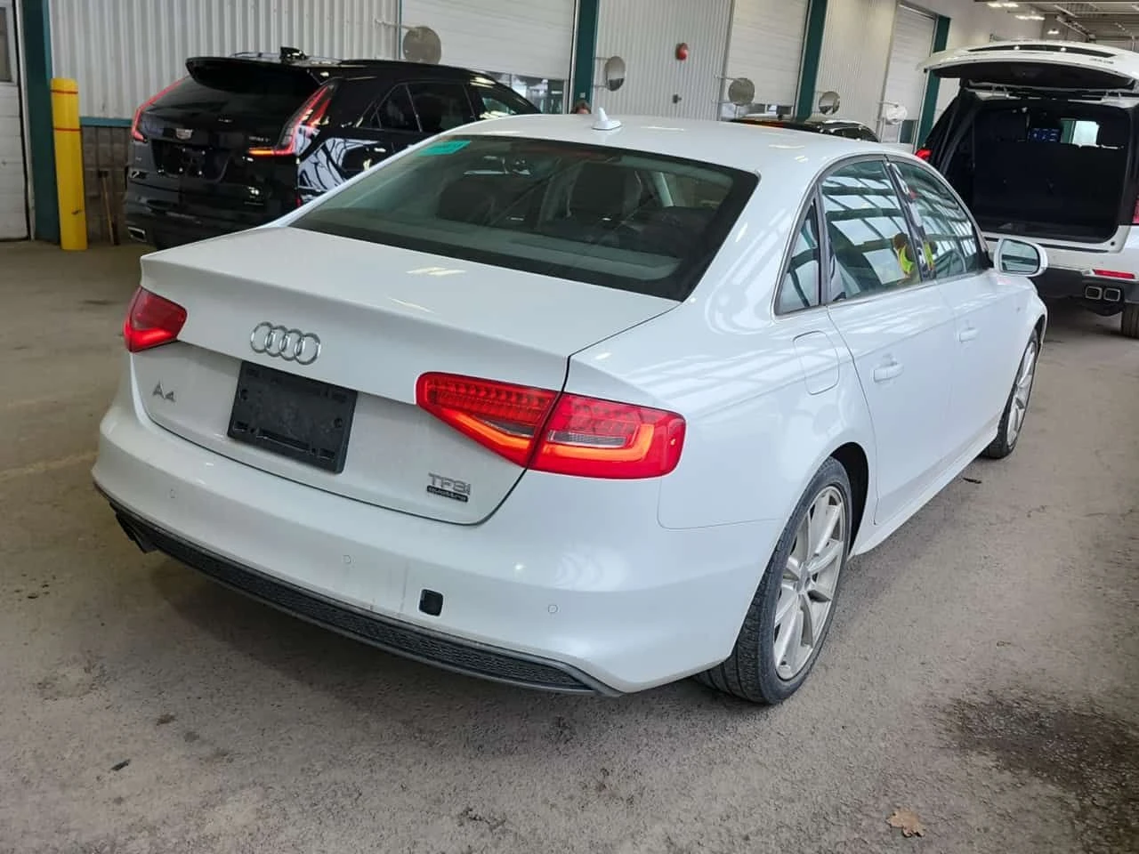 Audi A4 Progressiv plus/ПОДГРЕВИ/ШИБИДАХ, снимка 3 - Автомобили и джипове - 54059396
