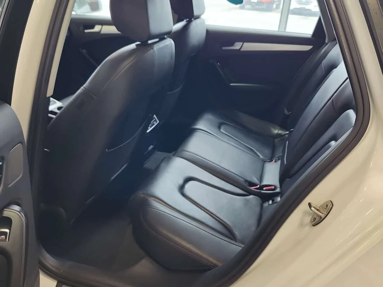 Audi A4 Progressiv plus/ПОДГРЕВИ/ШИБИДАХ, снимка 10 - Автомобили и джипове - 54059396