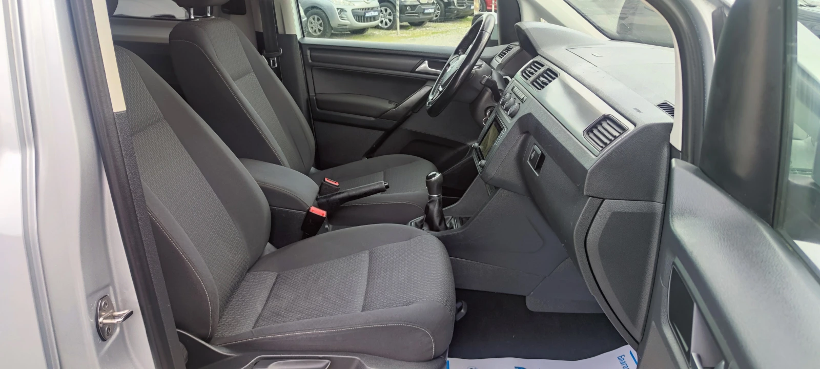 VW Caddy 2.0TDI 4MOTION , снимка 9 - Автомобили и джипове - 54135626