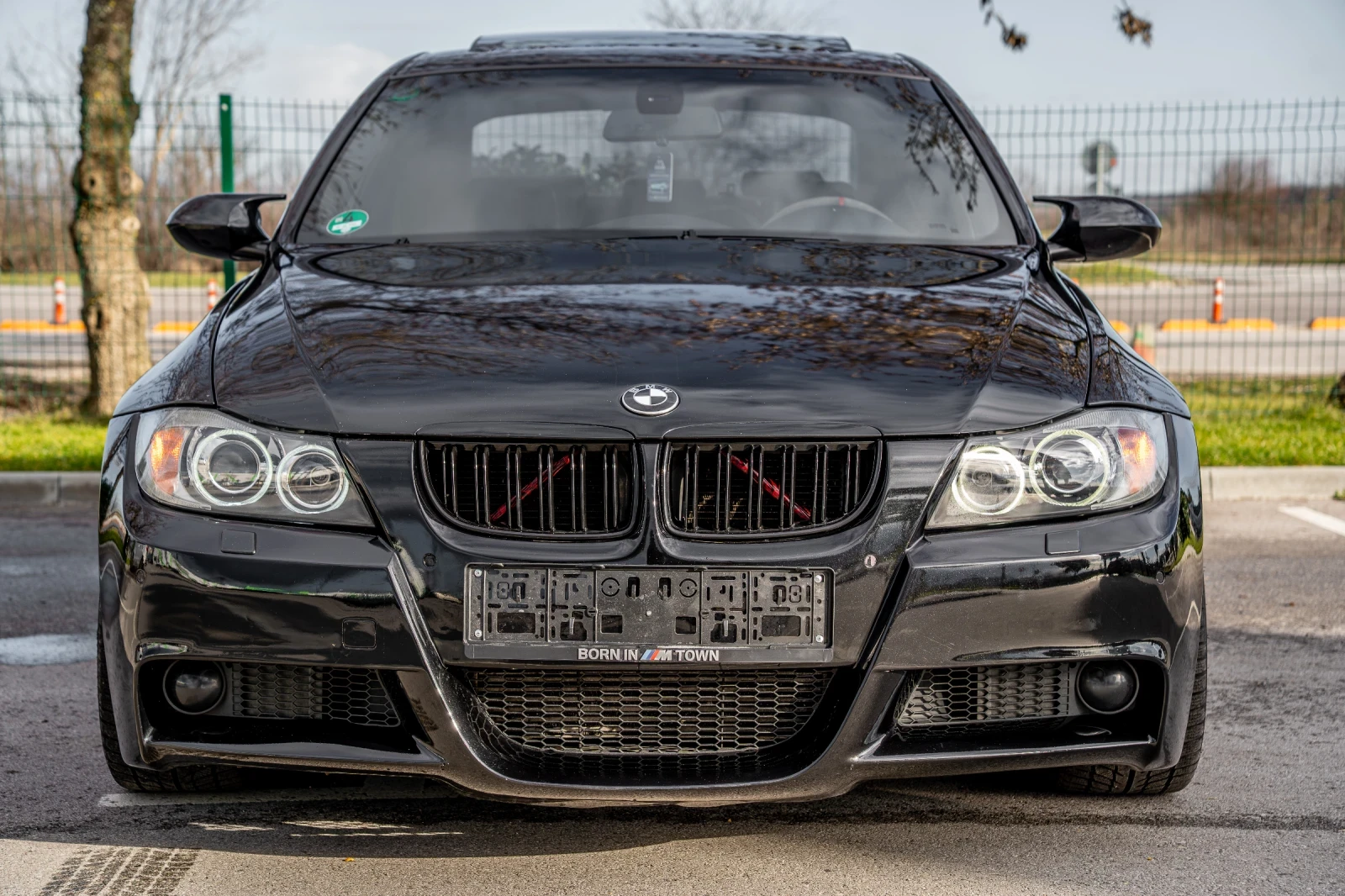 BMW 330 d M57 / М пакет / Logic7 / Carplay / Keyless / CiC, снимка 2 - Автомобили и джипове - 54170880