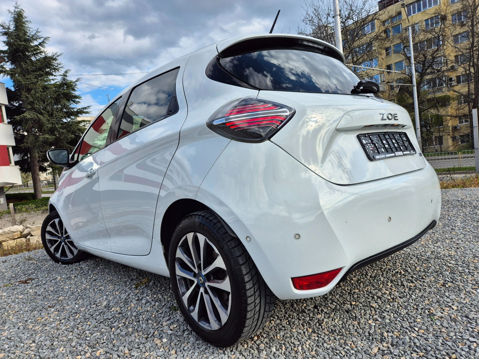 Renault Zoe R-135-INTENS-CCS PORT-TERMOPOMPA, снимка 4 - Автомобили и джипове - 54245924