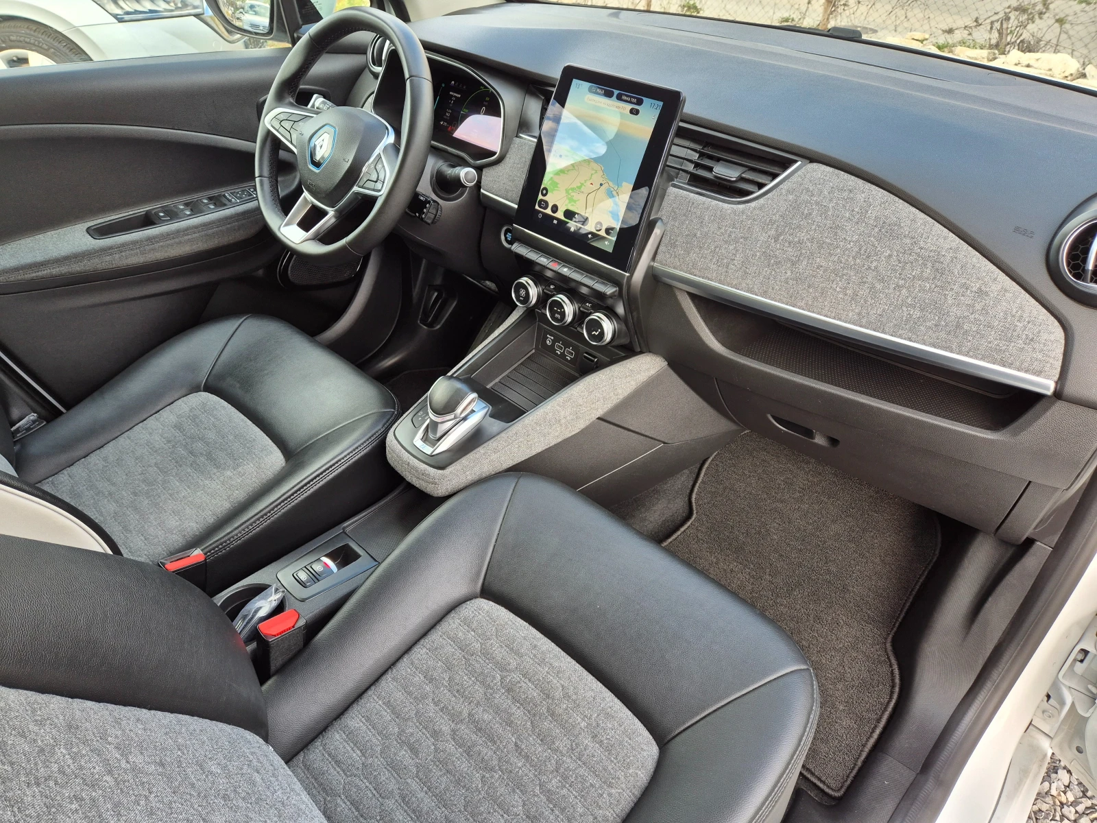 Renault Zoe R-135-INTENS-CCS PORT-TERMOPOMPA, снимка 10 - Автомобили и джипове - 54245924