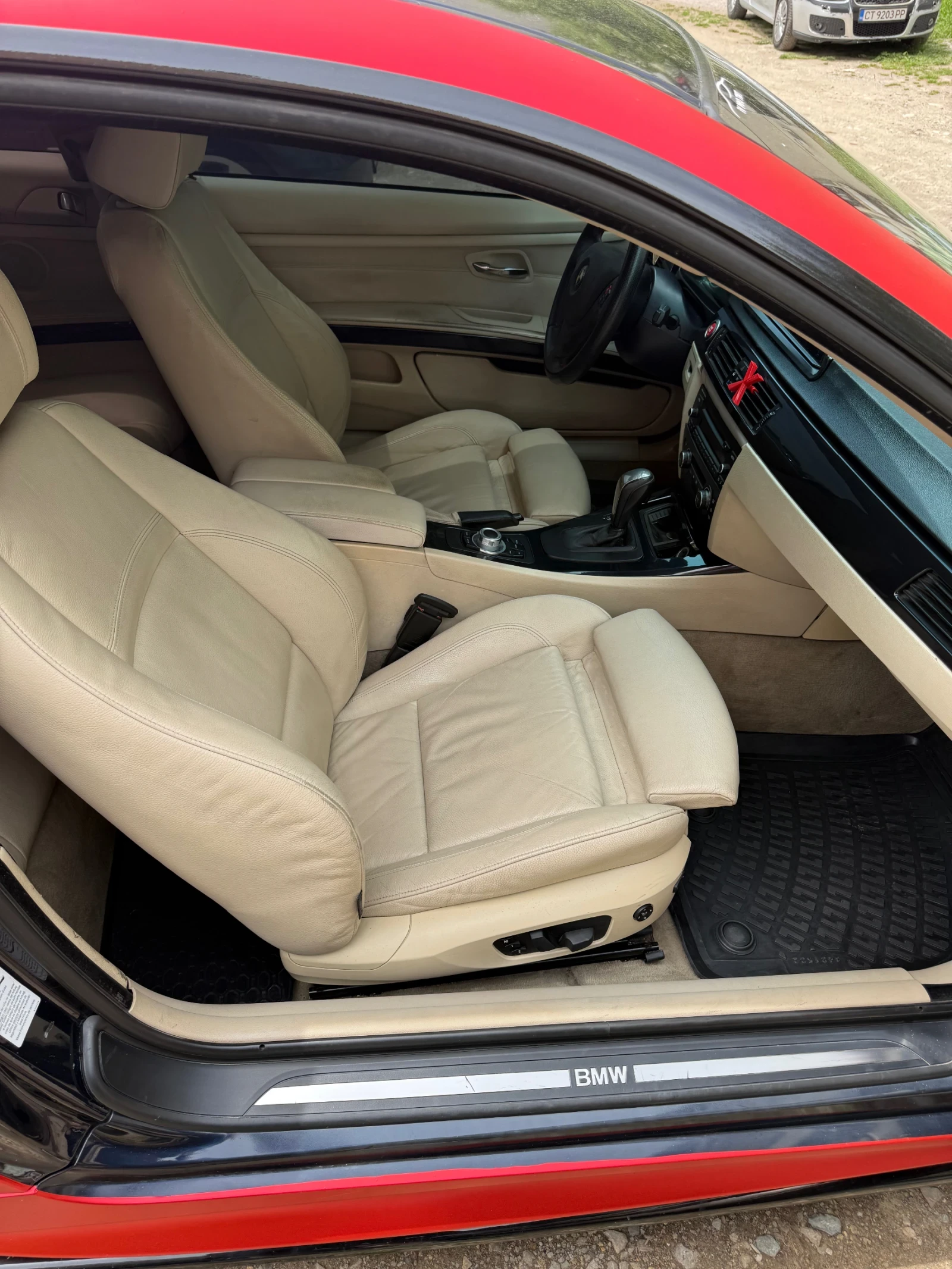 BMW 330, снимка 9 - Автомобили и джипове - 54413848