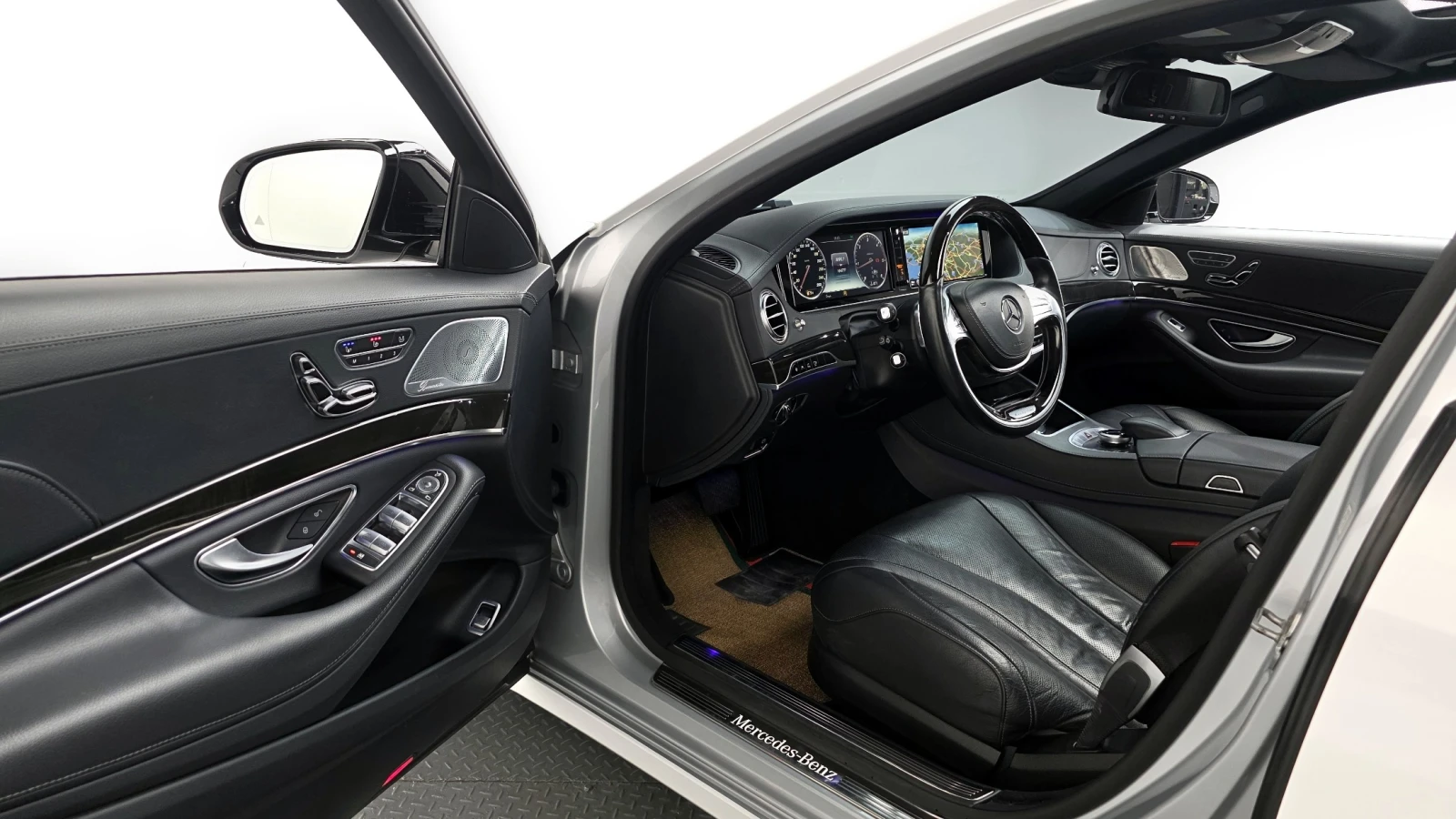 Mercedes-Benz S 350 D* BlueTEC* Pano* AMG Line, снимка 9 - Автомобили и джипове - 55251558